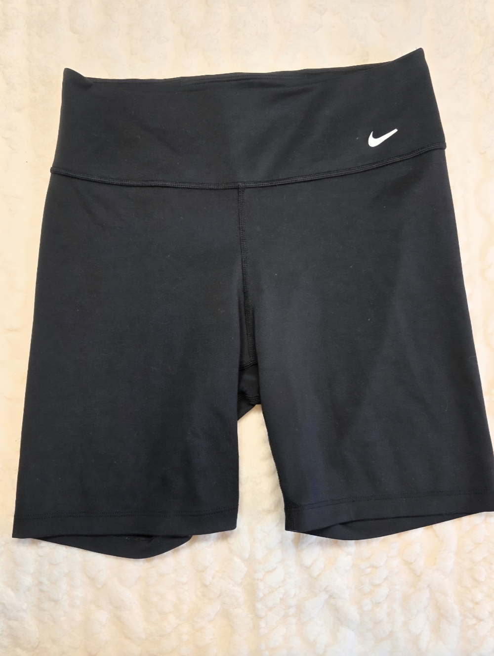 Women's Nike Black Wide-Waist Bike Shorts with Swoosh Size Small - Picture 1 of 4